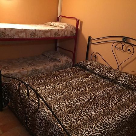 Il Casello Hotel Paola Cameră foto